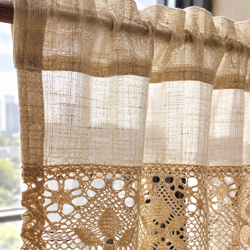 Brise-bise beige à bande de dentelle crochet – détail des finitions