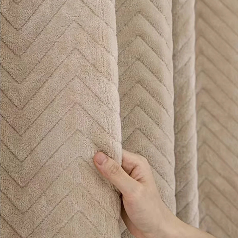 Rideau occultant à chevrons effet peluche – Beige – détail tissu